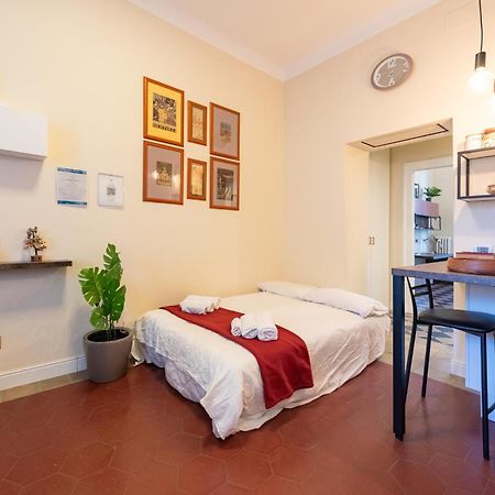 10' Duomo & Central Station Large Apartment Milan Bagian luar foto